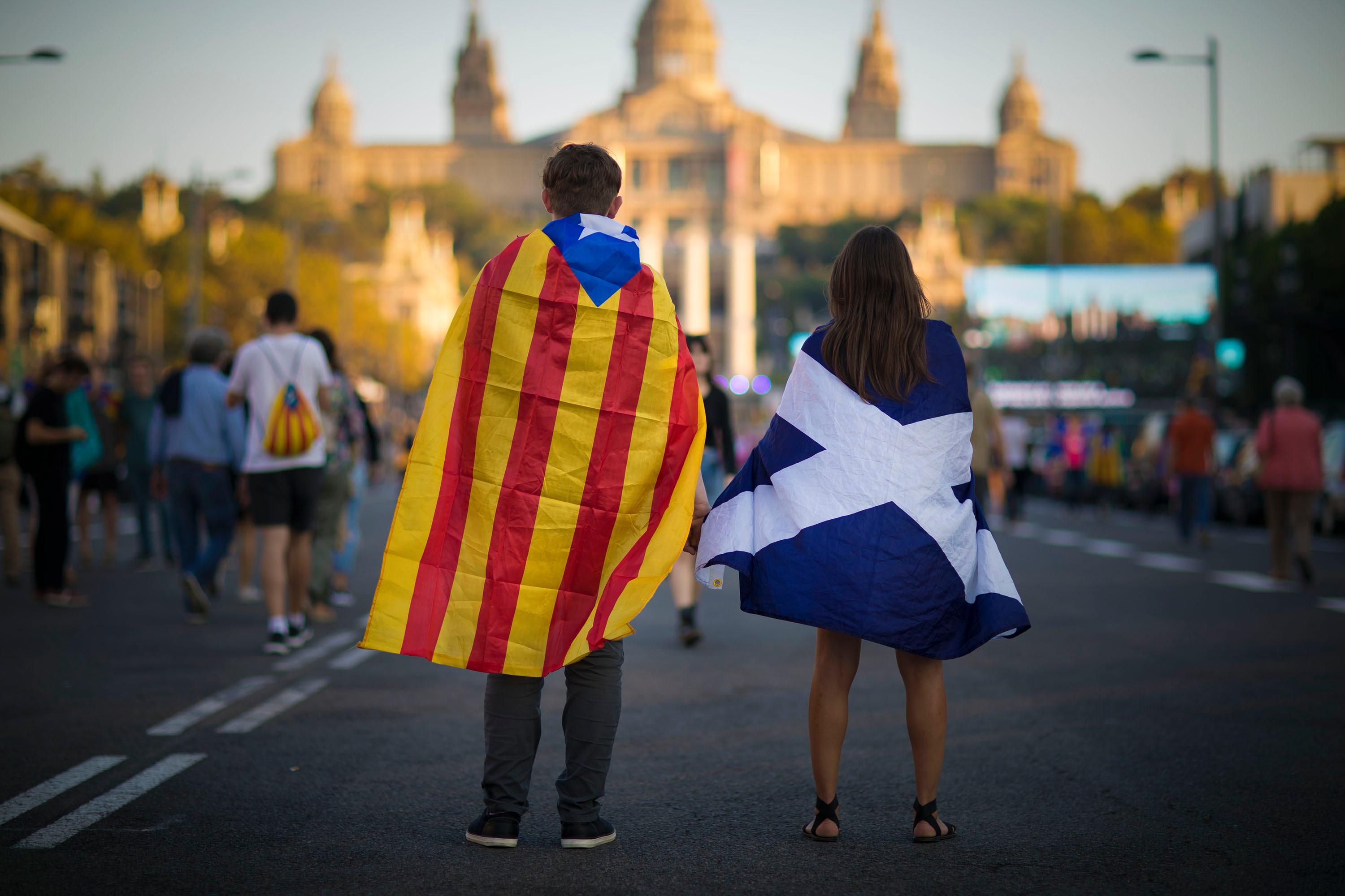 Spain to grab Catalonia powers as crisis intensifies