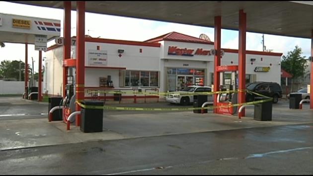 Gas prices continue to fall in RI, Mass.